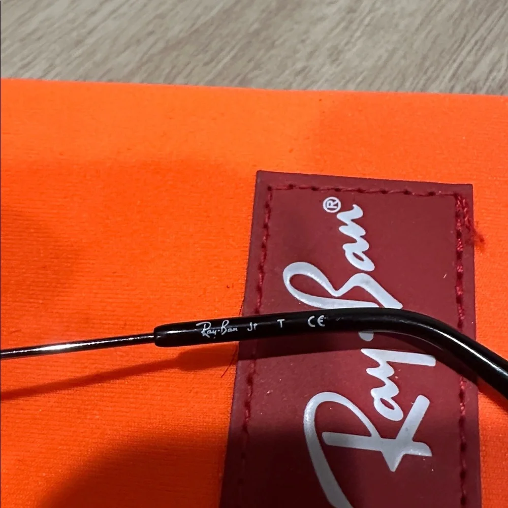 KIDS Ray-Ban Silver Frame Grey Lens Sunglasses